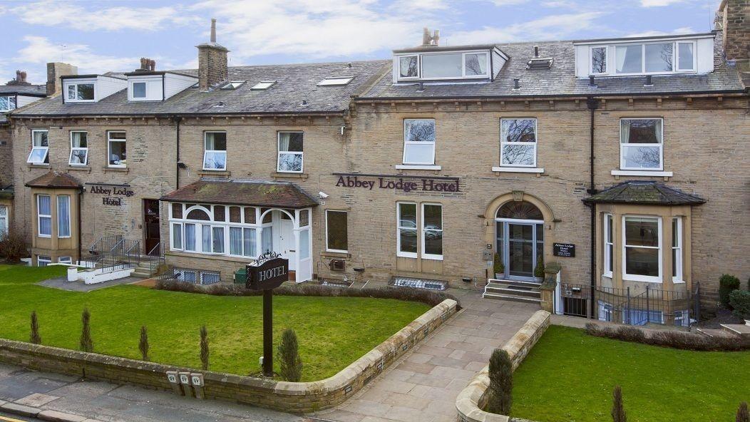 The Abbey Lodge Hotel Bradford  Exterior photo