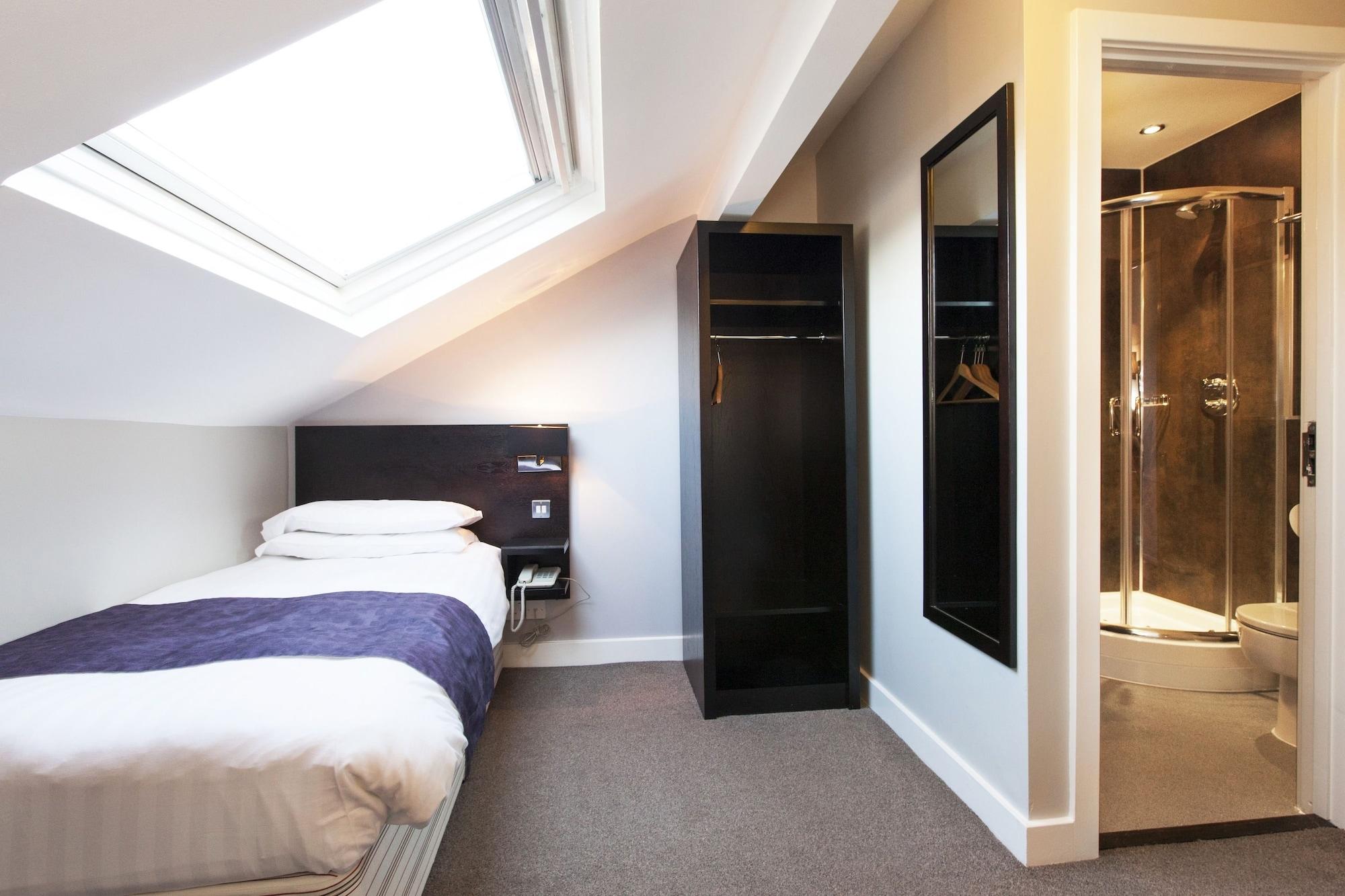 The Abbey Lodge Hotel Bradford  Exterior photo