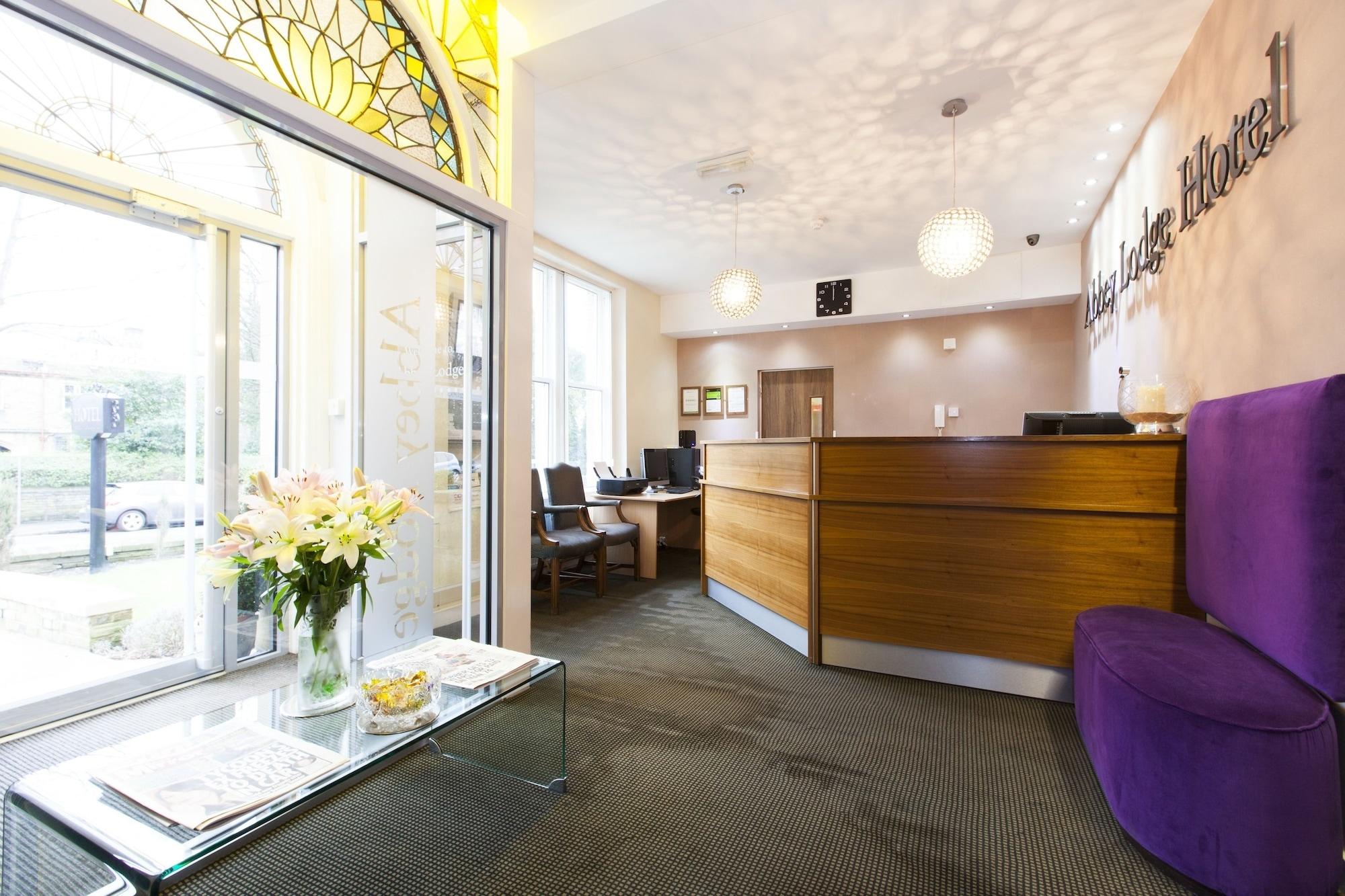 The Abbey Lodge Hotel Bradford  Exterior photo