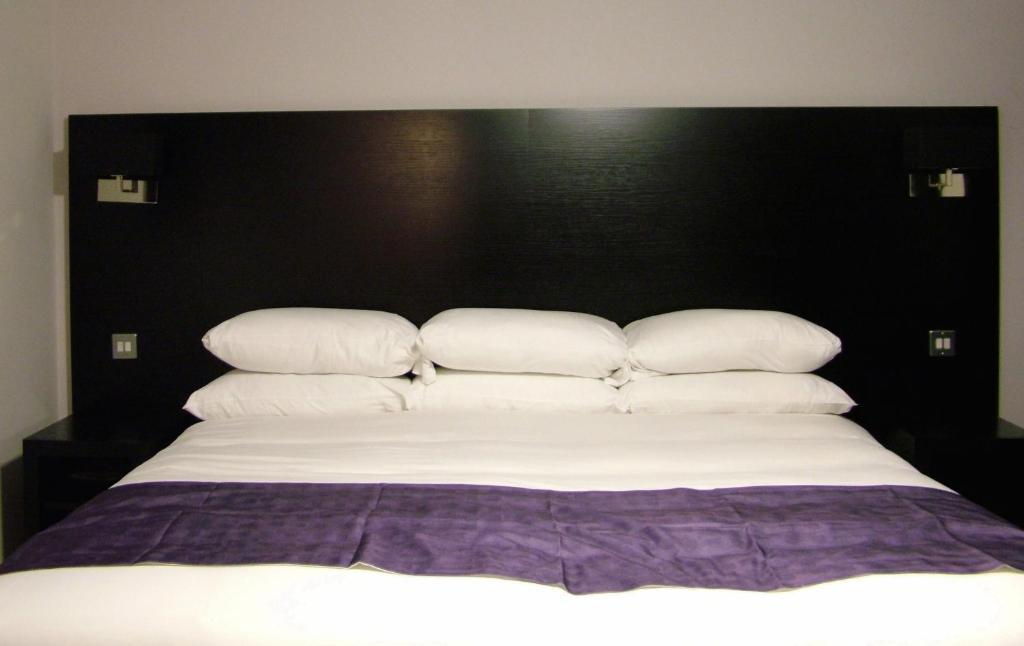 The Abbey Lodge Hotel Bradford  Room photo